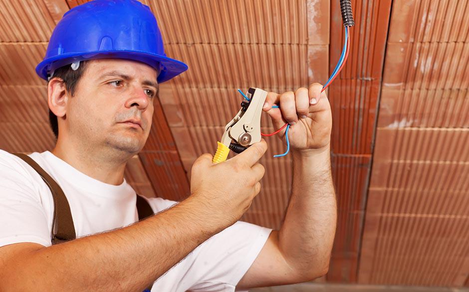 électricien de maintenance Versailles